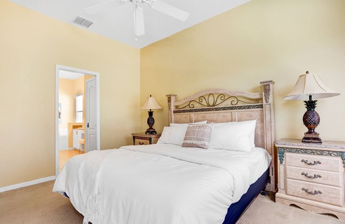 Tuscan Hills House | Luxurious 5BD/4BA House Private Heated Pool Karaoke in Playroom Close to Disney
