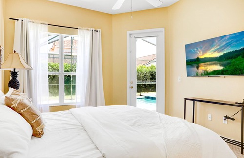 Tuscan Hills House | Luxurious 5BD/4BA House Private Heated Pool Karaoke in Playroom Close to Disney