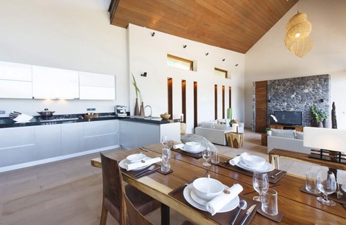Maret Villa | Luxurious 5BR Tropical Villa | Lamai
