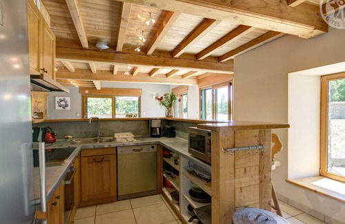 Croizet-sur-Gand Cottage | Luxurious 6-Bedroom Cottage with Private Pool, Terrace & Riverside View in Croizet-sur-Gand