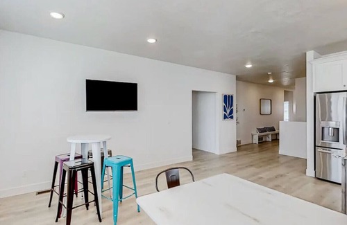 Mountain Green House | Luxurious 6-Bedroom Retreat Near Bear Lake – Sleeps 23, Modern Amenities, Year-Round Adventures!