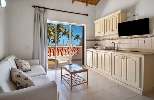 Cabarete Villa | Luxurious 6-bedroom Villa with AC, WiFi in Serene Cabarete