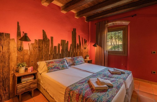 San Daniel House | Luxurious 7 bedroom villa with garden and pool in Girona