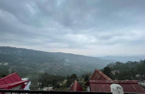 Majkhali House | Luxurious 7BHK Bungalow @ Ranikhet by Planacation