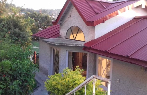 Majkhali House | Luxurious 7BHK Bungalow @ Ranikhet by Planacation