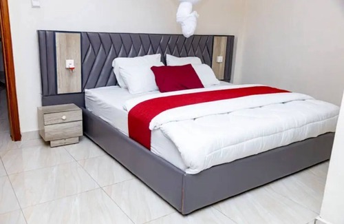 Remera Hotel | Luxurious 8-bedroom hotel with WiFi, breakfast, and centrally located in Kigali