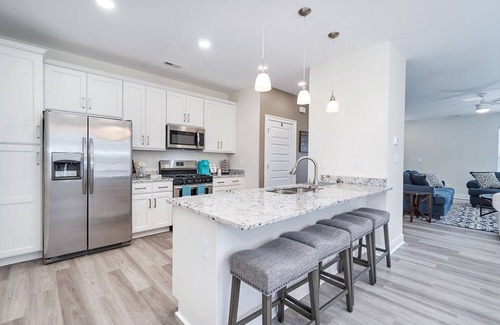 Buckroe Beach House | Luxurious Alberta Beach House w/Historical Detail