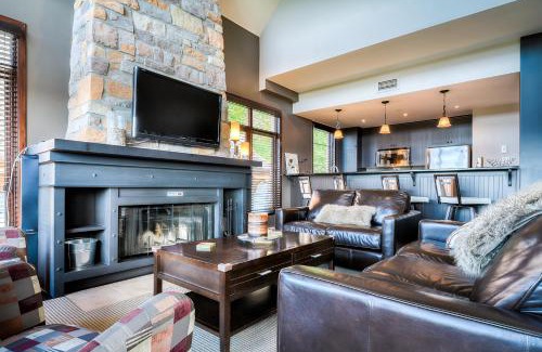 Mont-Tremblant Apartment | Luxurious Altitude Ski-in/Ski-out
