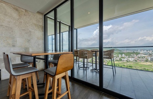 El Cabrero Apartment | Luxurious and NEW, Ocean View and Historic Center