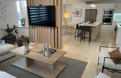 Isla Verde House | Luxurious and Beautiful Isla Verde Beach house with private pool