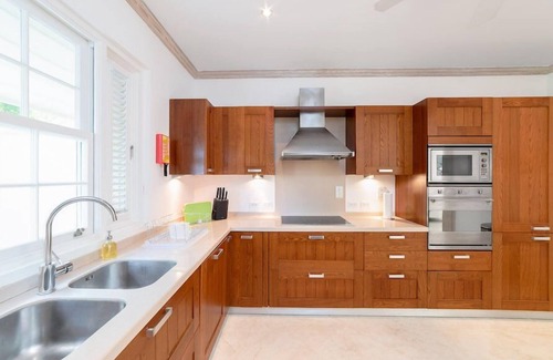 Prospect Villa | Luxurious and comfortable 3 bedrooms villa in a resort