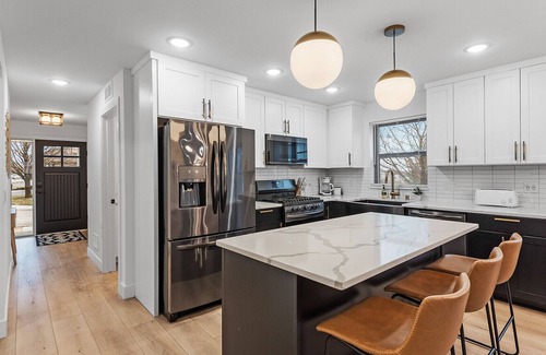 Northeast Minneapolis House | Luxurious and Comfortable Duplex!