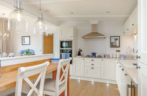 Narberth Ski Chalet | Luxurious and contemporary lodge with panoramic views.