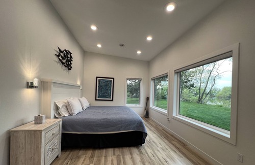 Sturgeon Lake House | Luxurious and Fun Lake Cottage Near Munger & Soo Line. 8 kayaks, 2 paddleboards.