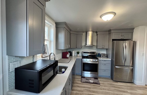 Bergen Apartment | Luxurious and Modern Apt near NYC.