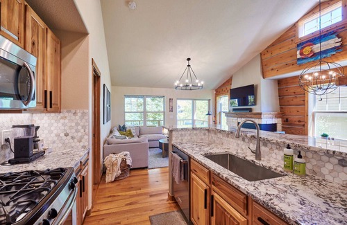 Rendezvous House | Luxurious and Pristine Winter Park Cabin w Deck Views & Private Hot Tub