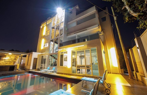 Entebbe Villa | Luxurious and private villa,4km to Entebbe international airport and 2km to town