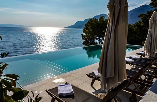 Brela Villa | Luxurious and spacious pet friendly villa in Brela