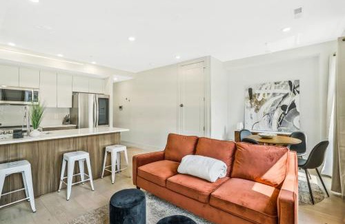 Petworth Apartment | Luxurious and stylish 2 bedroom 2 bathroom suite
