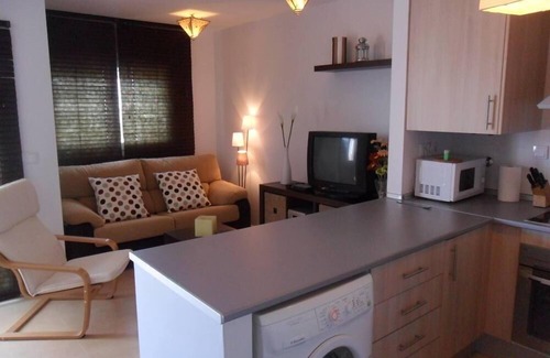 Alhama de Murcia Apartment | Luxurious apartament in golf resort with roof solarium, pool & garden.
