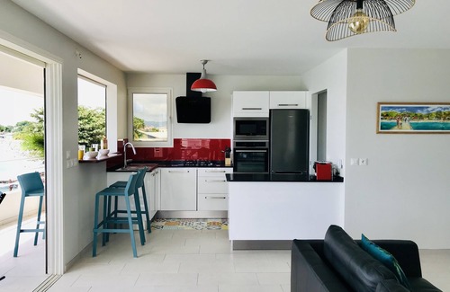 Trois-Ilets Apartment | Luxurious apartment T4, feet in water, 6 people = TOP HOLIDAYS