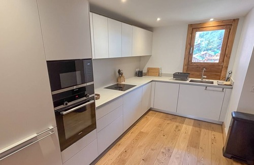 Saint-Martin-de-Belleville Apartment | Luxurious Apartment "Le Cristal" sleeps 10