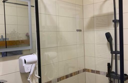 Çagllavicë Apartment | Luxurious Apartment - About 1km from City Center