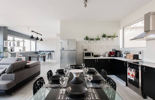 Monastiraki Apartment | Luxurious apartment Acropolis view, Ermou street
