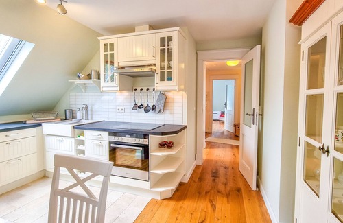 Coburg Condo | Luxurious apartment * Air conditioning * Parking lot