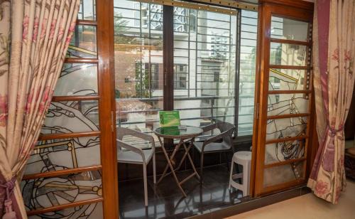 Uttara Apartment | Luxurious Apartment at city heart near Airport