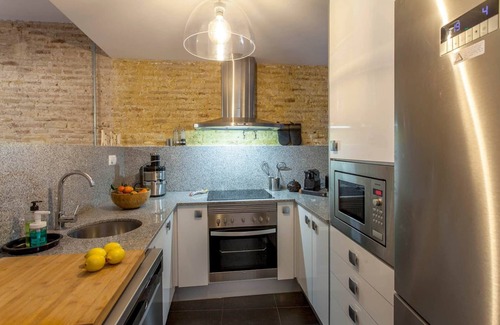Trinitat Apartment | LUXURIOUS APARTMENT IN HISTORIC TOWN 2 bedrooms+ 2 bathrooms