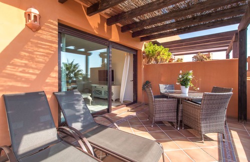 Buenas Noches Apartment | LUXURIOUS APARTMENT NEAR THE BEACH WITH SEA VIEWS IN ESTEPONA