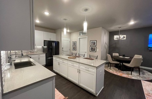 Sheboygan Condo | Luxurious artistic 2 bed - 2 bath Condo; feel like living by the Coast!