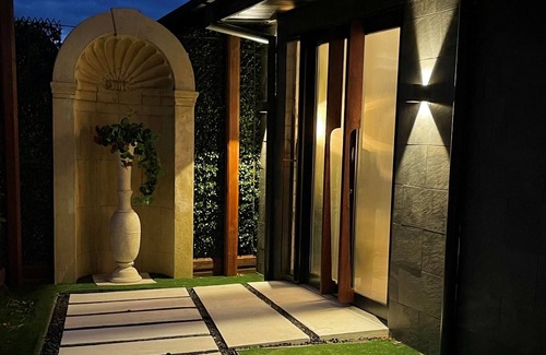 Neranwood Villa | Luxurious Villa at On Eagle Wings Mountain Retreat & Spa with Breakfast Included