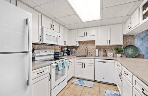Biltmore Beach Condo | Luxurious Beachfront Oasis ~ Stunning Ocean Views