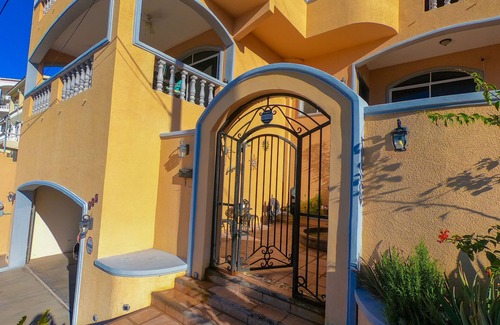 Caracol Turistico House | Luxurious Beach House