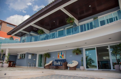 Jardim Praiano House | Luxurious beach house with sea view, gated community 24h security