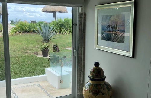 Puerto Morelos Villa | Luxurious Beach Front Villa with Amazing Views of the Caribbean