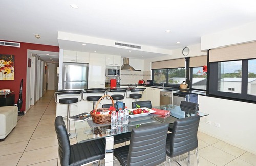 Scarness Apartment | Luxurious Beachfront Apartment