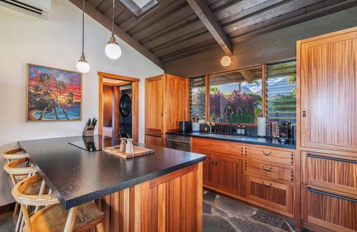 Hanalei House | Luxurious Beachfront Retreat