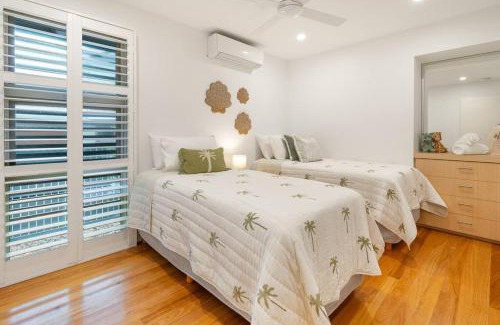 Mudjimba House | Luxurious Beachside Living