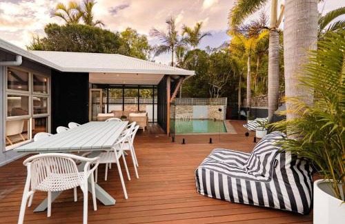 Mudjimba House | Luxurious Beachside Living