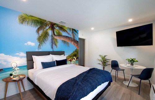 Poinciana Park Hotel | Luxurious Boutique Hotel in Fort Lauderdale