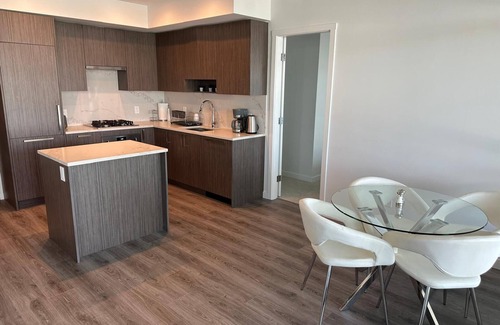 Surrey Apartment | Luxurious brand new 2 beds 2 baths apartment