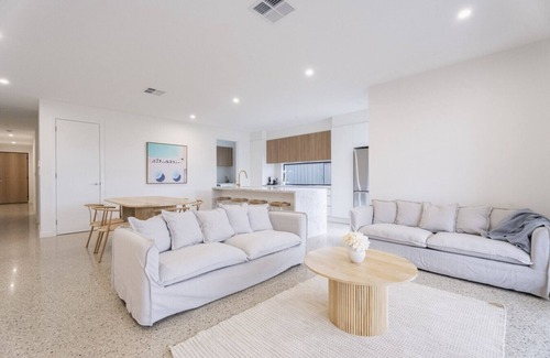 Grange House | Luxurious Brand New Home