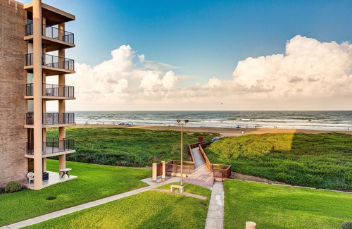 South Padre Island Condo | Luxurious but comfortable, unforgettable family memories, steps from the beach