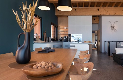 Arc-1800 Ski Chalet | Luxurious Chalet for 12 with Indoor Pool, Sauna, Hammam, and Home Cinema in Les Arcs 1800