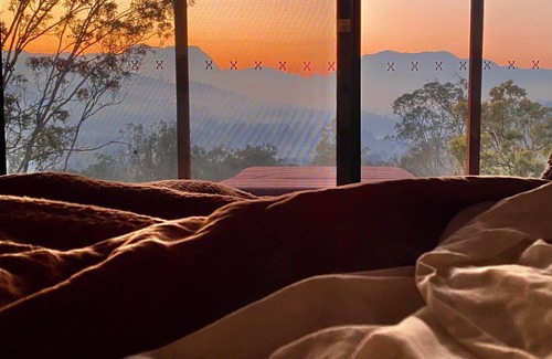 Darlington Cabin | Luxurious cabin designed to capture the breath-taking mountain views.
