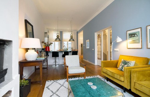Amstelveld Apartment | Luxurious Canal Apartment