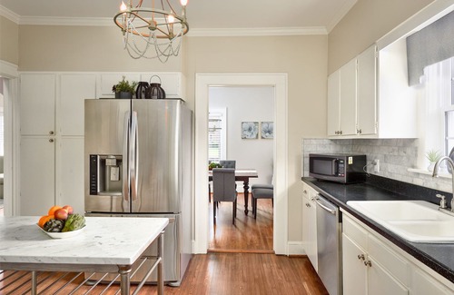 High Point House | Luxurious Cape Cod in Emerywood - Minutes to Furniture Market & HP University